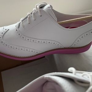 Cole Haan wingtip shoes Women’s Size 10